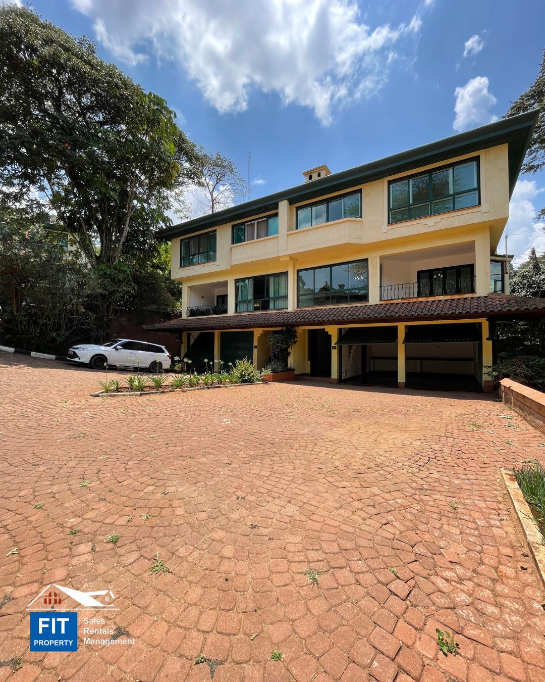 Stunning 4 Bedroom Semi-Detached House with SQ For Sale in Spring Valley, Westlands Jade Valley FIT PROPERTY